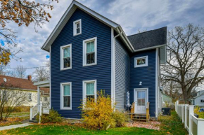 14 Mi to Niagara Falls State Park Stylish Home!